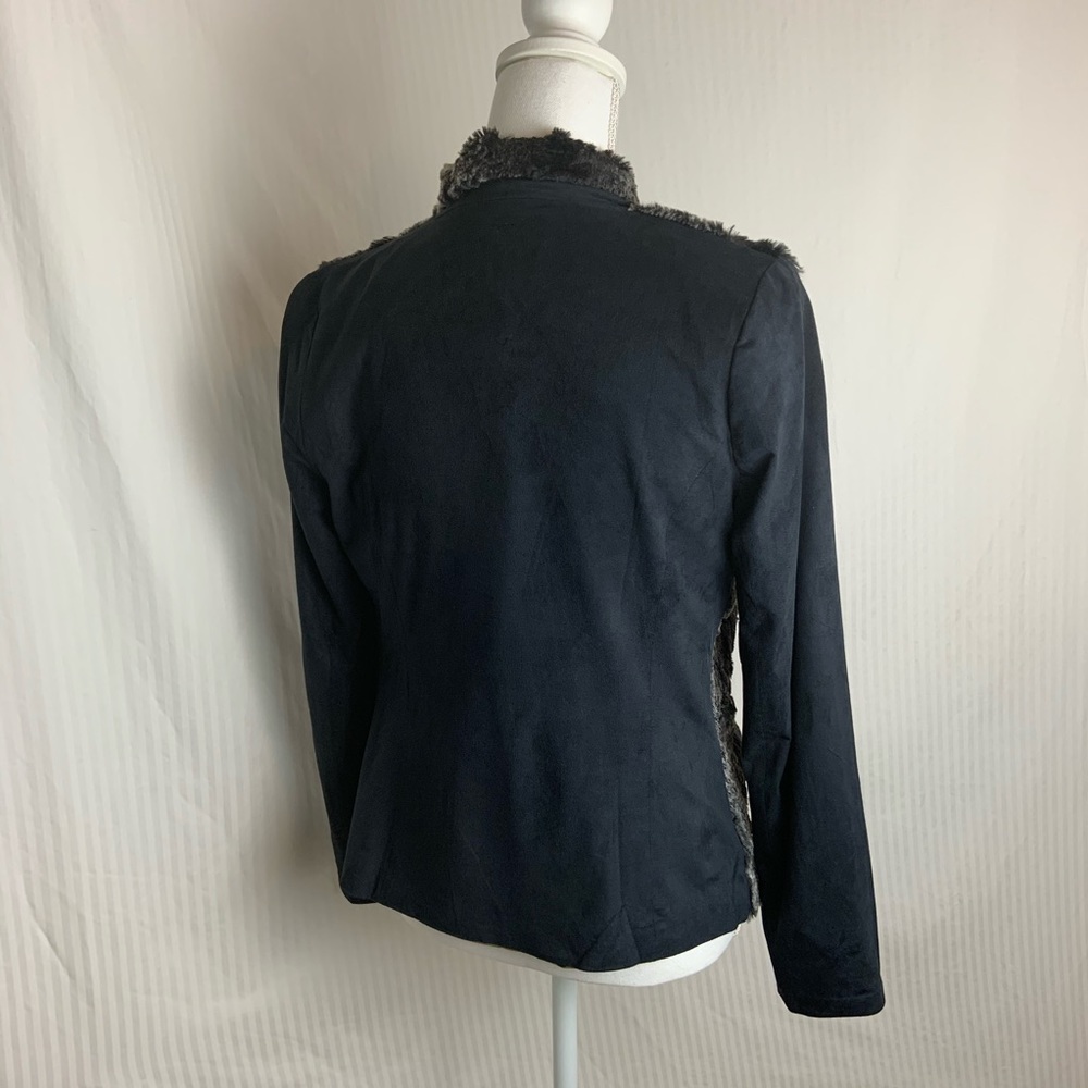 Hem & Thread jacket - Picture 4 of 6